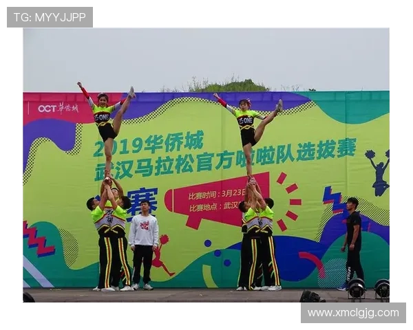 武汉城市马拉松街舞队精彩表现点评与赛事氛围分析 武汉城市马拉松街舞队精彩表现点评与赛事氛围分析